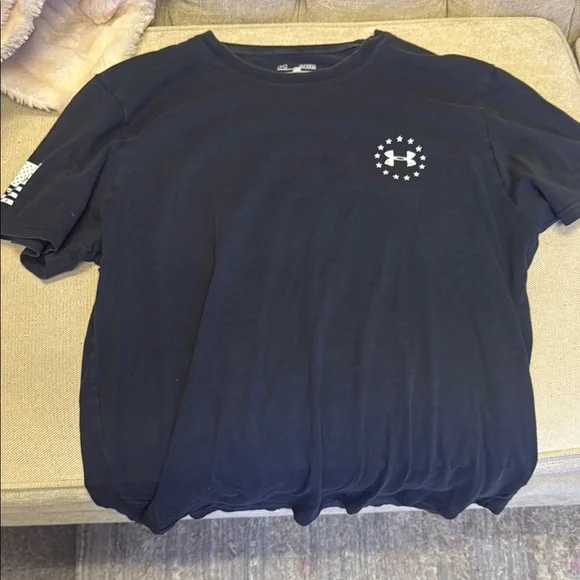 Under Armour Graphic Tees - Black and Red - Picture 5 of 13